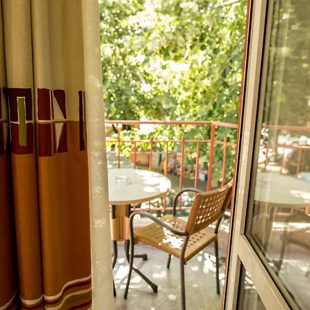 בית הארחה Martina 3*